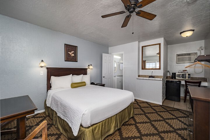 Room 12 of 29