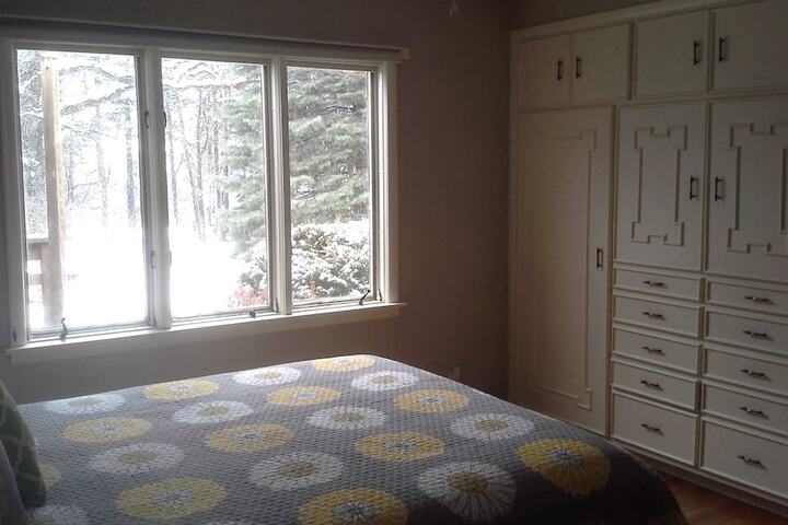 Room 13 of 37
