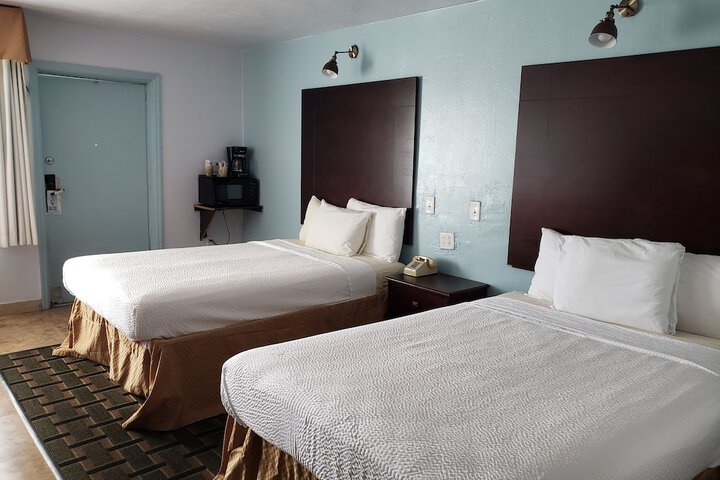 Topaz Motel