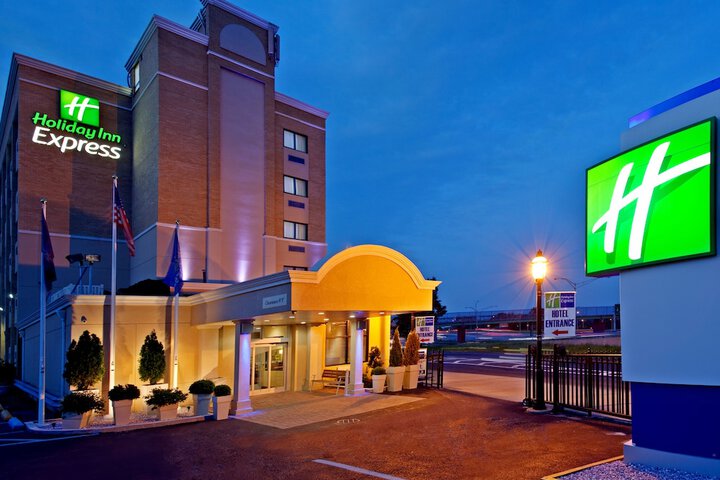 Hotel 3 of 36