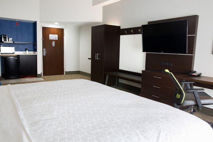 Room 15 of 47