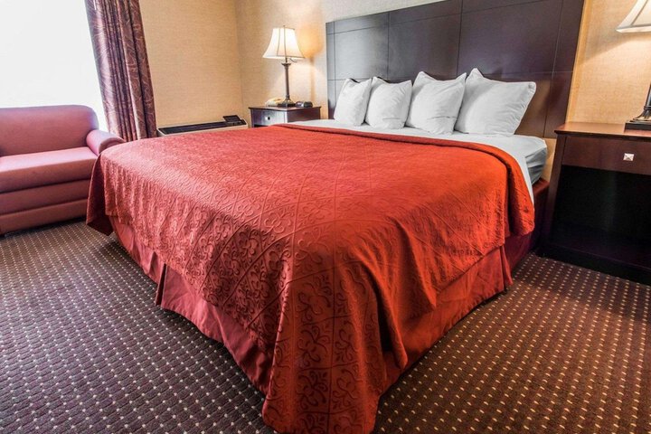 Room 31 of 64