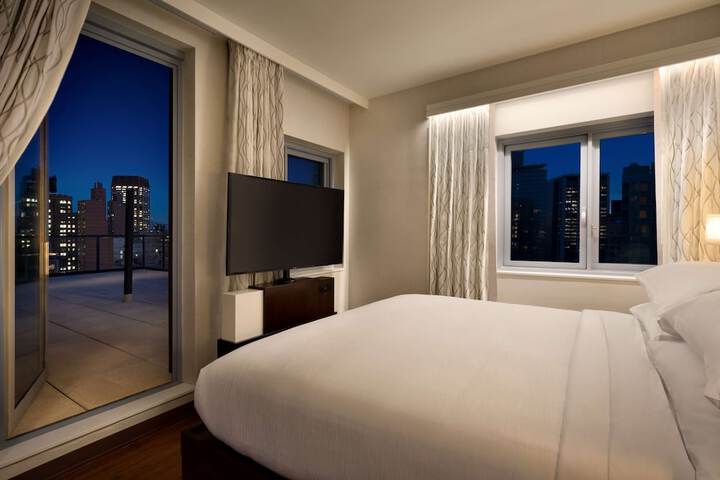 Room 32 of 127