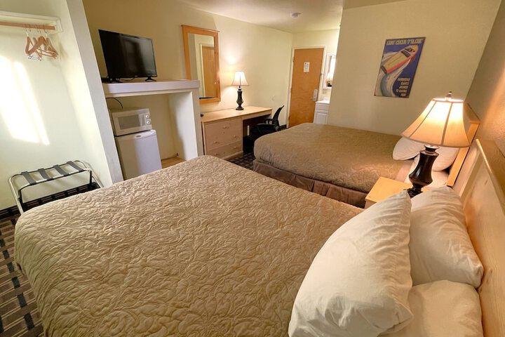 Room 25 of 39