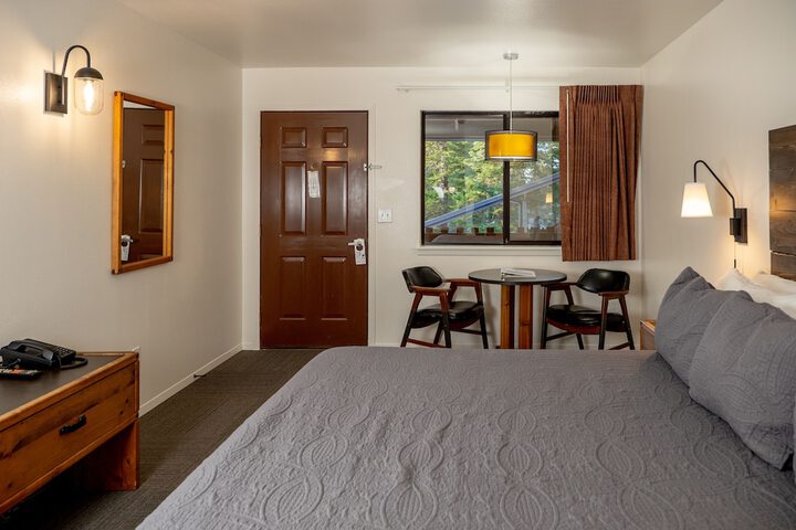 Room 46 of 235