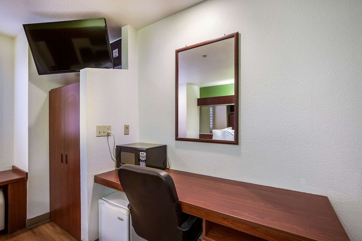 Motel 6 Dixon CA