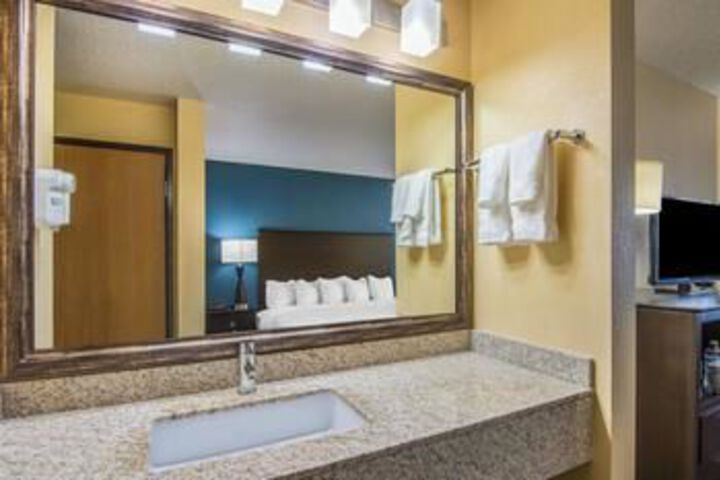 Americinn Lodge and Suites Eagle