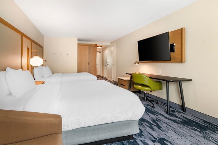 Room 46 of 71