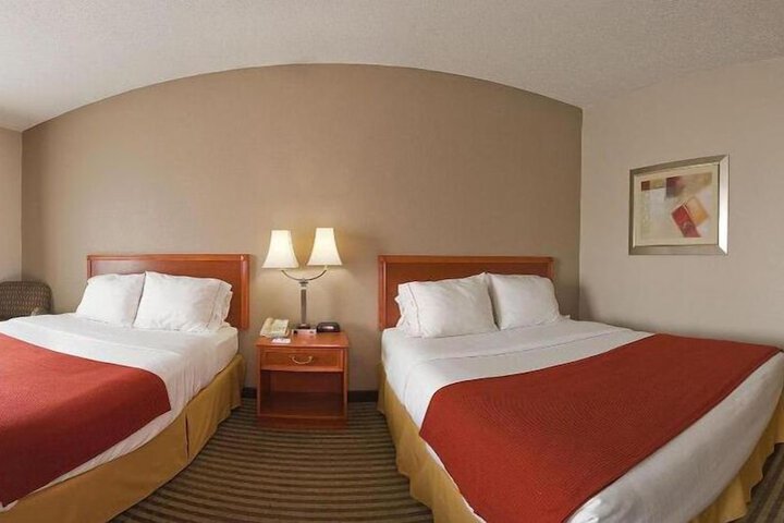 Room 13 of 40