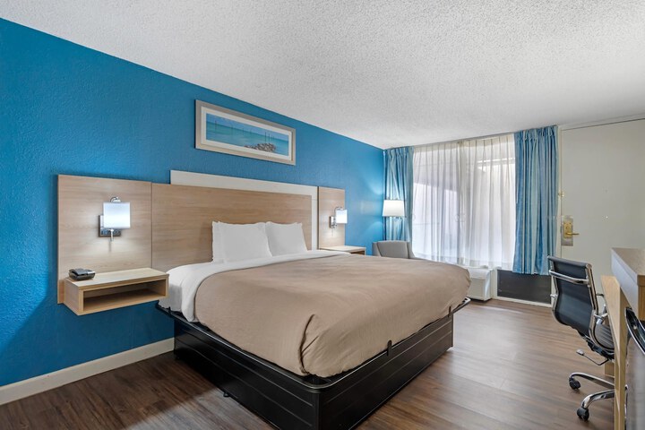 Quality Inn & Suites Conference Center