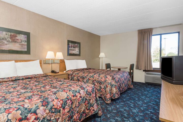 Room 15 of 15
