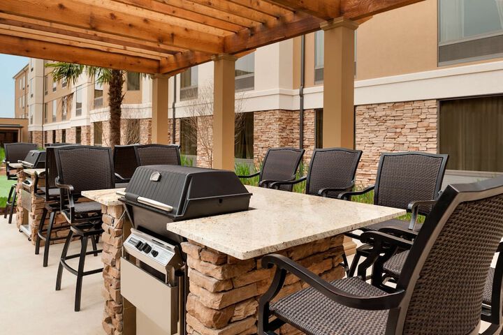 Terrace/Patio 38 of 44