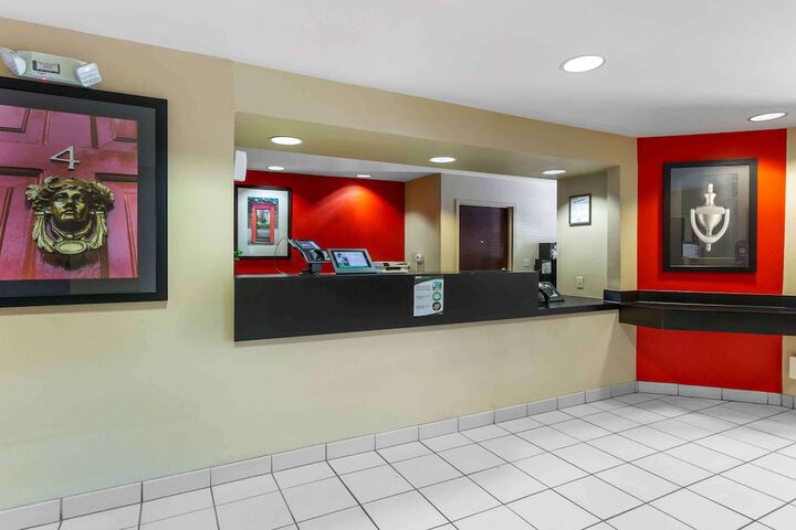 Hotel Interior 9 of 27