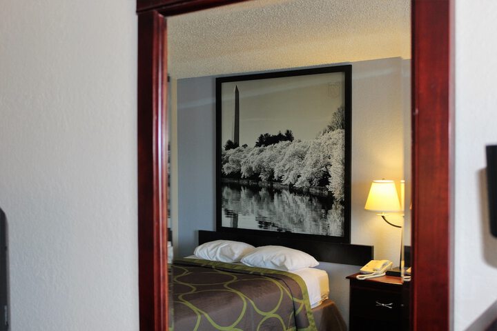 Room 14 of 41