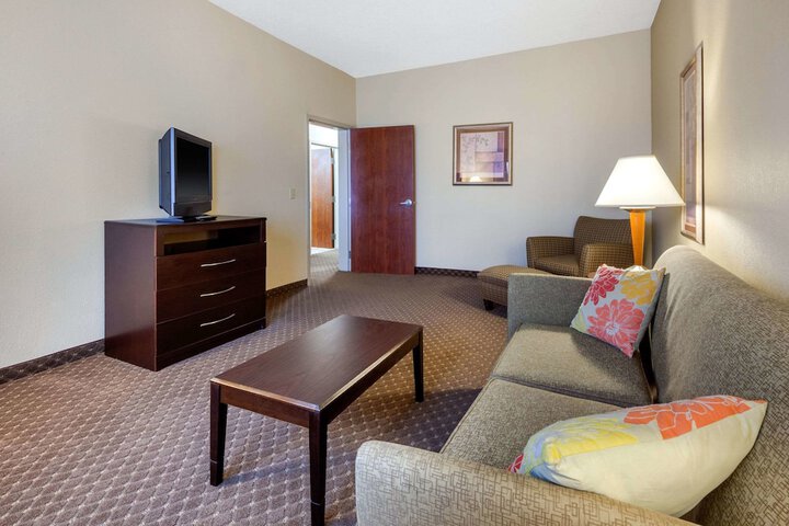 Room 21 of 39