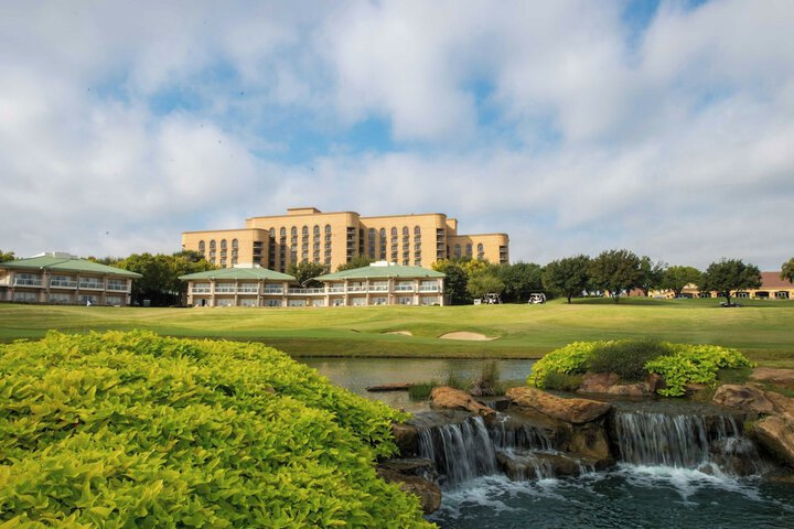 The Ritz-Carlton Dallas Las Colinas