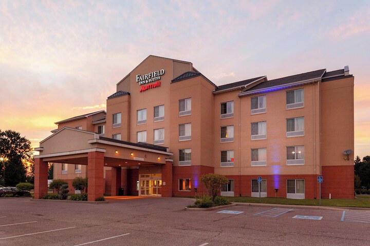 Hotel 3 of 34