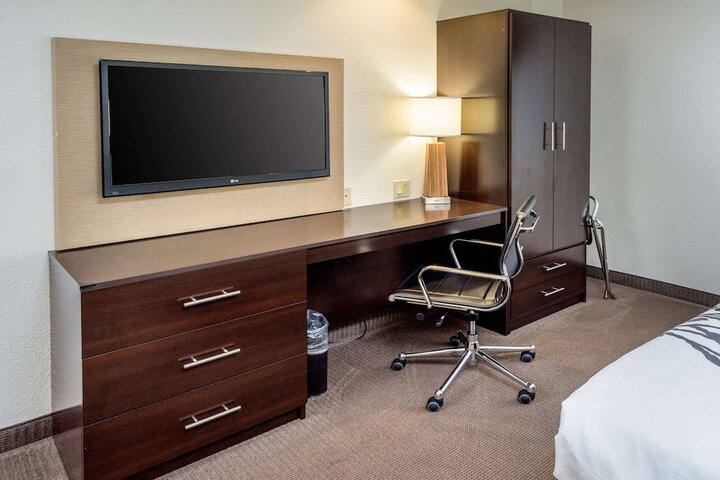 Room 21 of 56