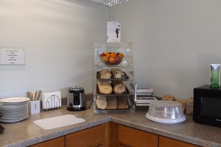 Breakfast/Coffee Service 51 of 52