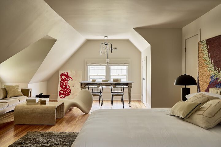 Room 9 of 48