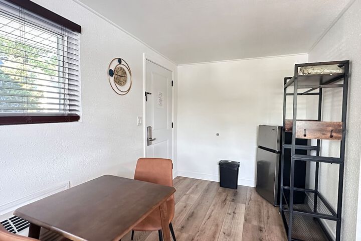Room 135 of 299