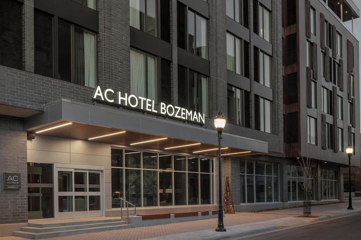 Hotel 3 of 54