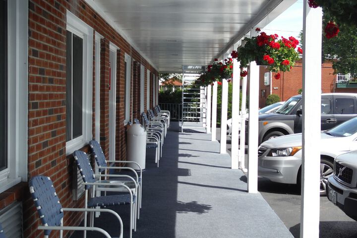 Terrace/Patio 8 of 9