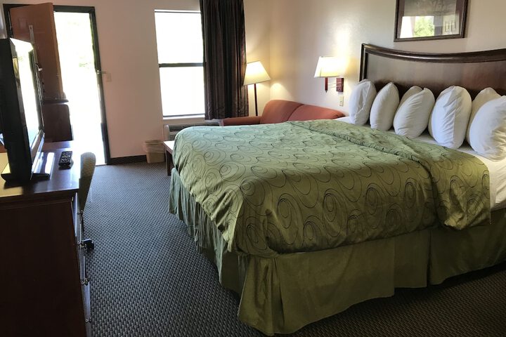 Room 13 of 46