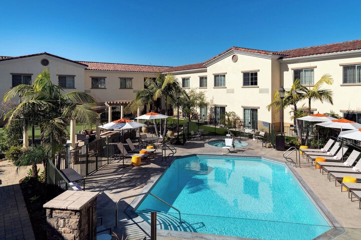 Courtyard Santa Barbara Goleta