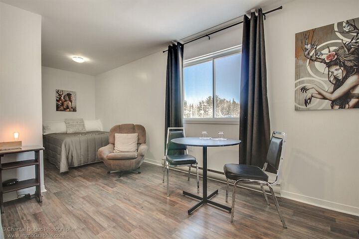 Room 17 of 31