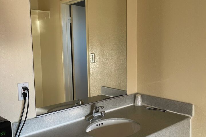 Cloud 9 Motel