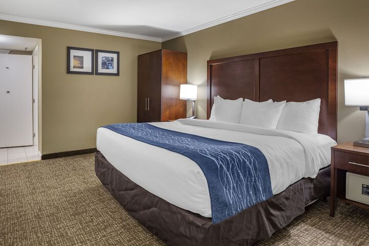 Room 34 of 50