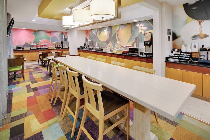 Breakfast/Coffee Service 21 of 23