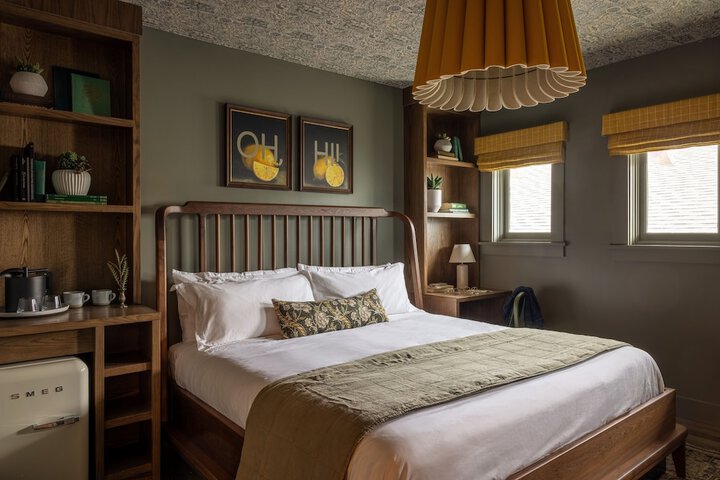 Room 15 of 21