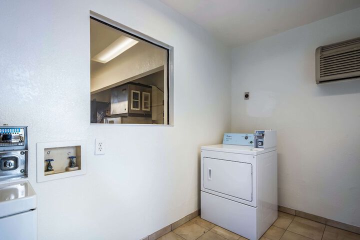 Room 44 of 57