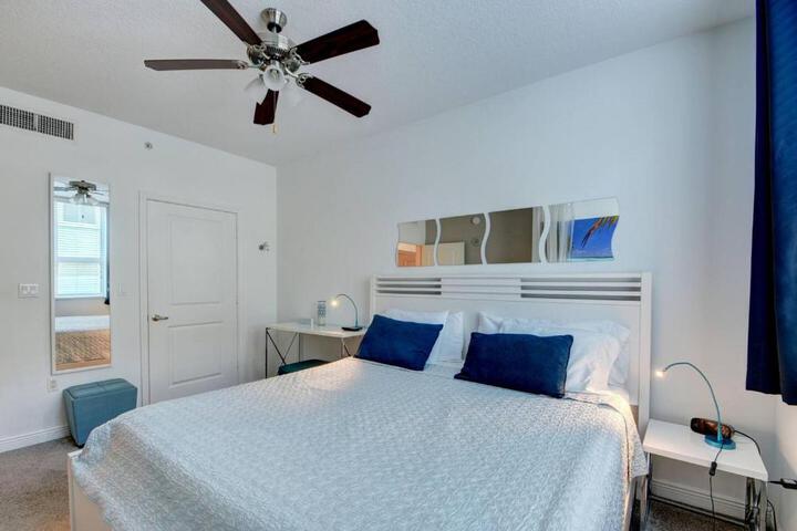 Amazing one-bedroom in Casa Costa!BEACH PASS INC!