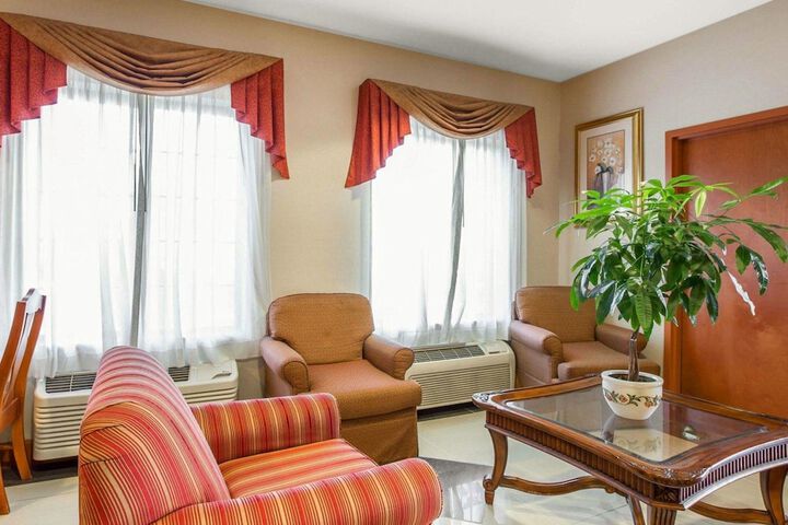 Hotel Interior 3 of 29