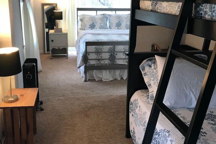 Room 25 of 48