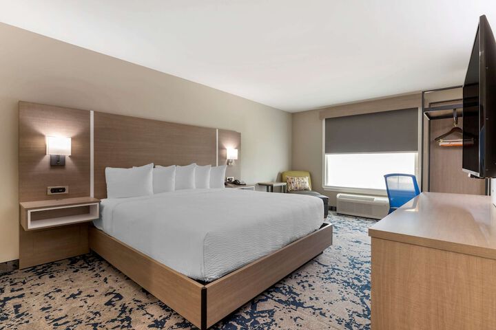 Room 35 of 45