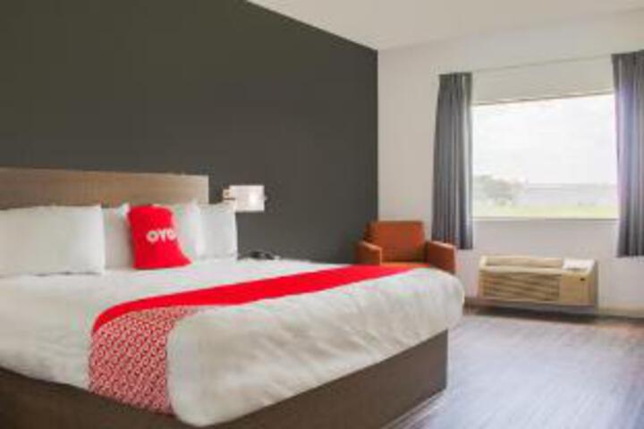 OYO Townhouse Donaldsonville - Gonzale
