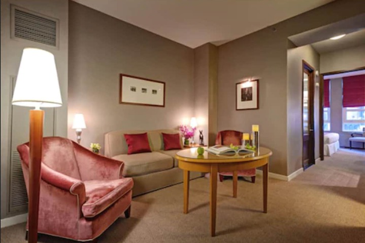 Room 15 of 44
