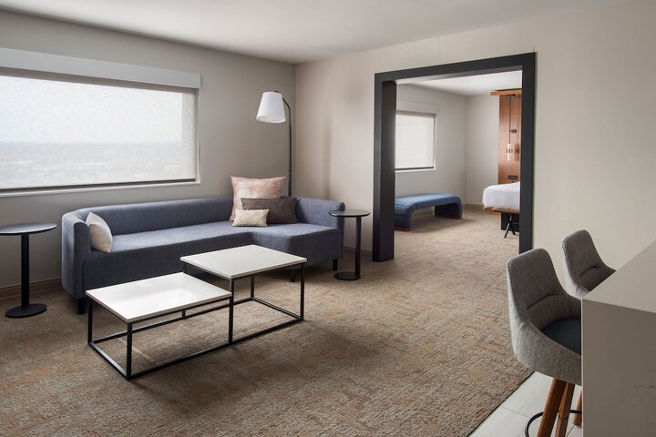 Room 14 of 50