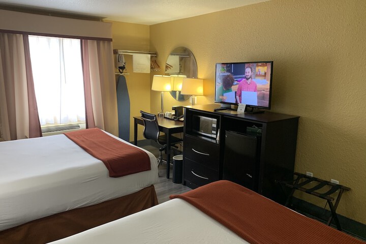 Super 8 by Wyndham Richmond