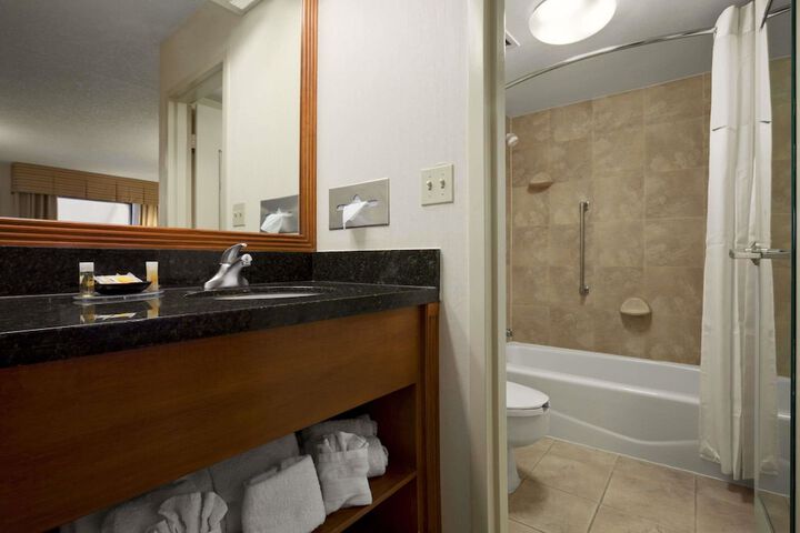 Room 17 of 35