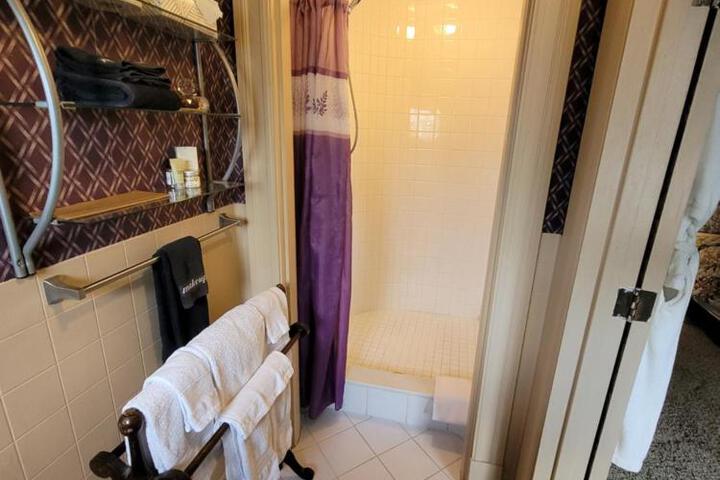 Ruby Manor Bed & Breakfast