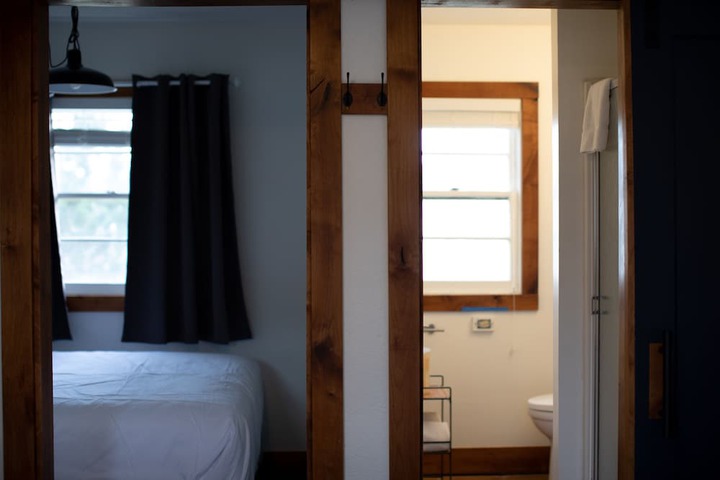Room 35 of 62