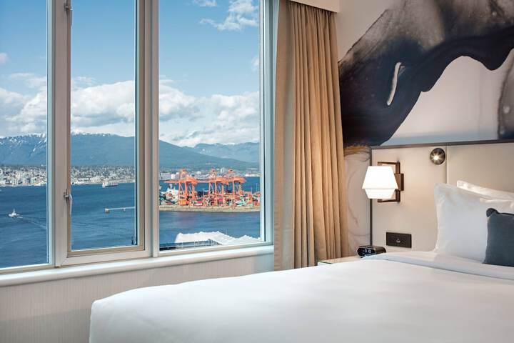 Delta Hotels by Marriott Vancouver Downtown Suites - Downtown Vancouver