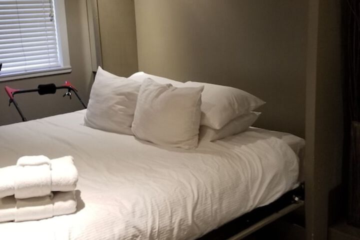 Room 108 of 245