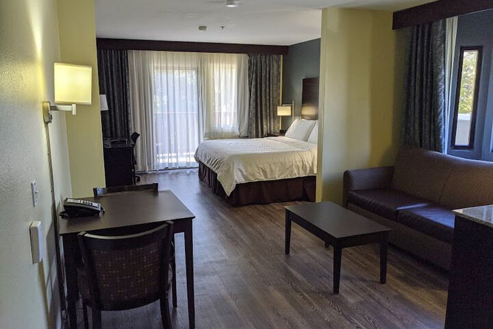 Room 26 of 45
