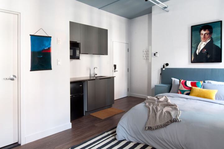 Room 71 of 126